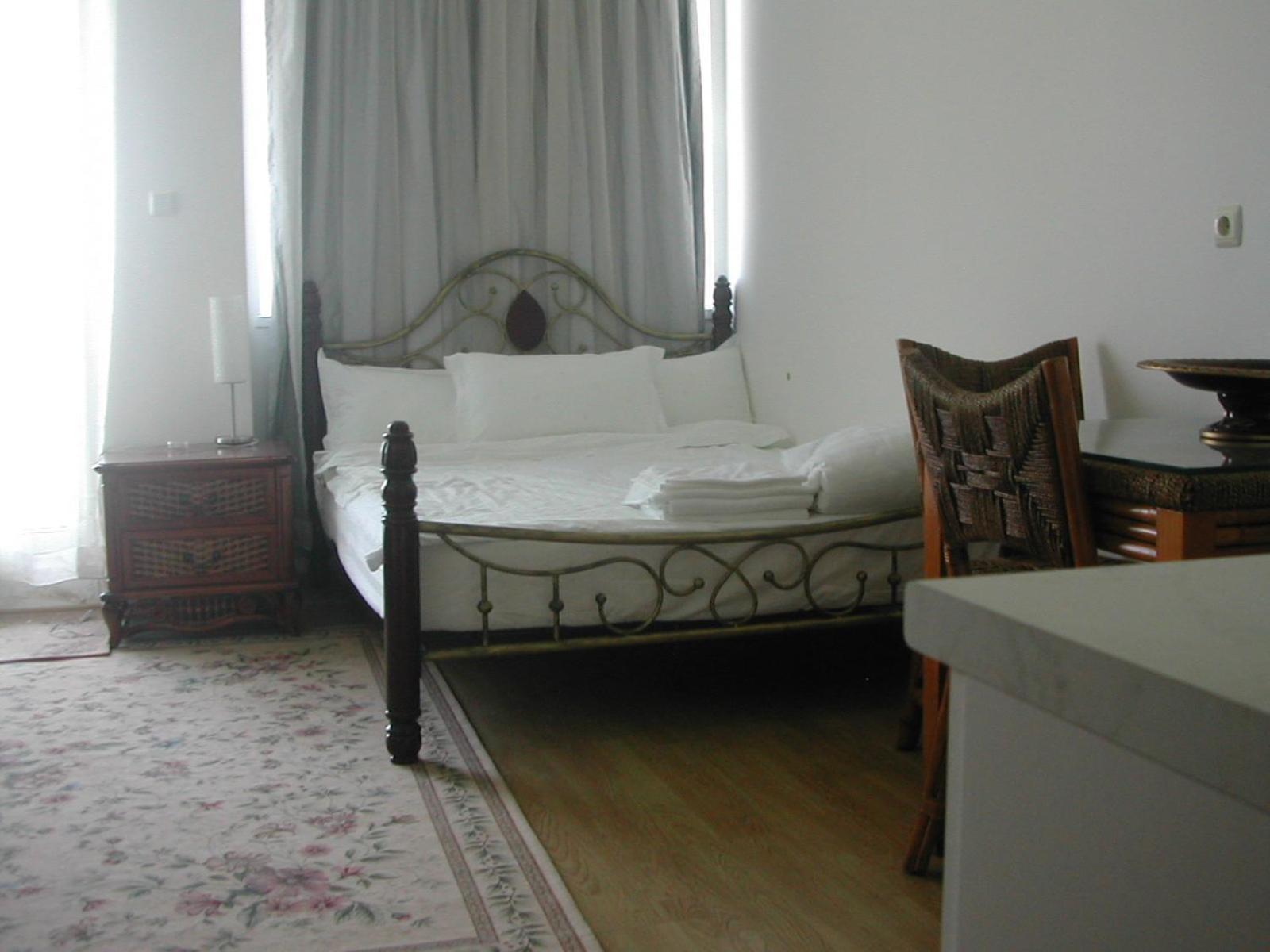 Oasis Suites Apartments And Studios 拉夫达 客房 照片