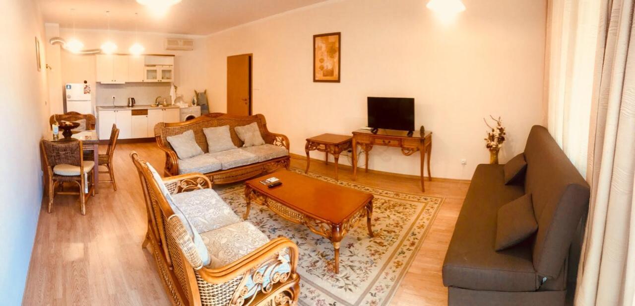 Oasis Suites Apartments And Studios 拉夫达 外观 照片